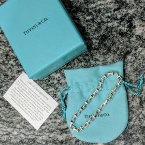 Authentic Tiffany T Narrow Chain-Link Bracelet